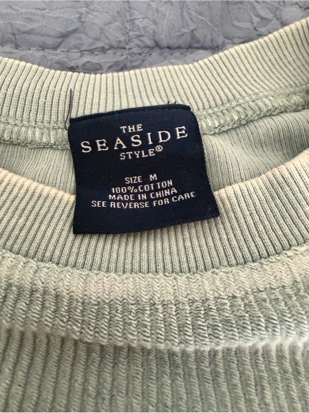 The Seaside Style Seaside Crewneck Sweatshirt in Sage whitewash size medium